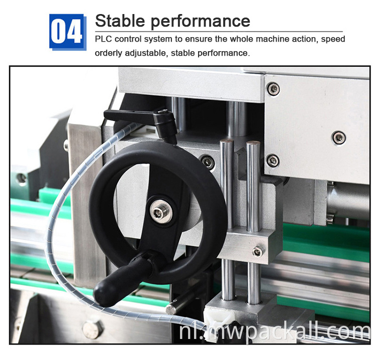 Hoge snelheid auto drinkwater krimpkous plastic bekers etiketteermachine voor krimpkous labelmachine;